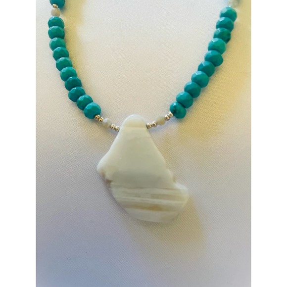 African Turquoise and White Agate 20” Necklace - Picture 4 of 6